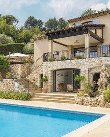 Loup Castel Boutique Hotel B&B