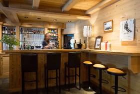 Les Cimes Hotels-Chalets De Tradition