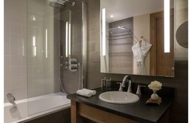 La Chemenaz Hotels