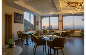 La Chemenaz Hotels