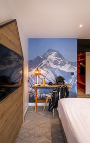 Hotel Base Camp Lodge