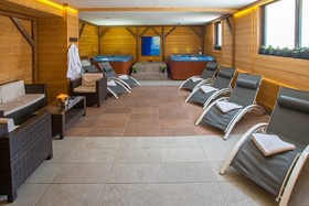 Hotel Base Camp Lodge