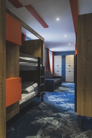 Hotel Base Camp Lodge