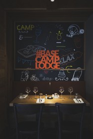 Hotel Base Camp Lodge