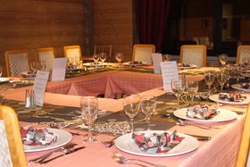 Hotel Base Camp Lodge