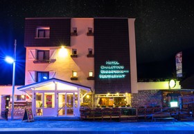 Hotel Base Camp Lodge