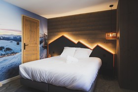 Hotel Base Camp Lodge