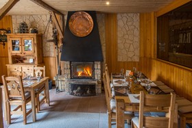 Hotel Base Camp Lodge