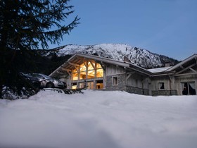 Le Hameau De Pierre Blanche