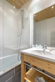 Lodji Hotel