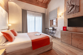 Hôtel Les Loges Blanches