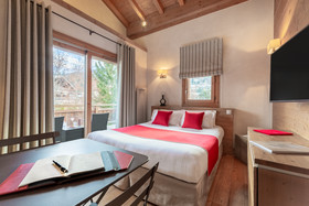 Hôtel Les Loges Blanches