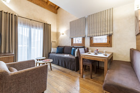 Hôtel Les Loges Blanches