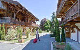 Hôtel Les Loges Blanches