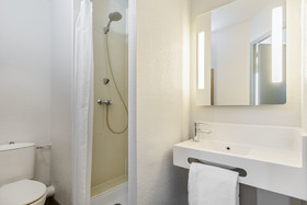 B&B Hôtel Lyon Meyzieu Grand Stade
