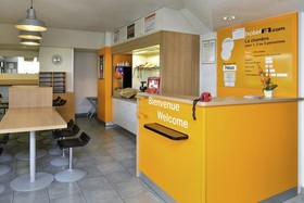 HOTELF1 LYON MEYZIEU GRAND STADE-EUREXPO