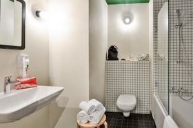 ibis Styles Lyon Meyzieu Stadium Olympique