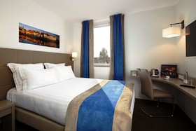 Kyriad Lyon East – Stadium - Eurexpo