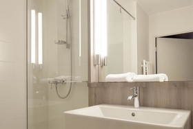 ibis Lyon Meyzieu