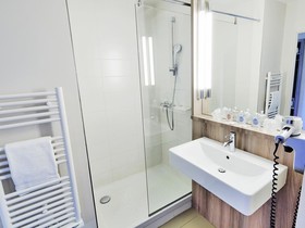 ibis Lyon Meyzieu