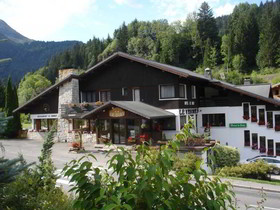 Le Soly Varnay
