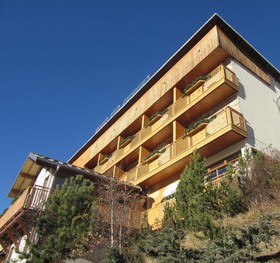 Hôtel les Catrems