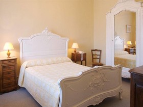 Hostellerie Du Vieux Pérouges