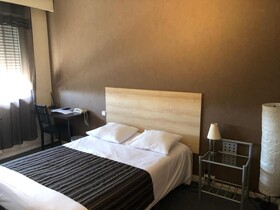 Adonis Lyon Est - Hôtel Artys