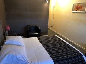 Adonis Lyon Est - Hôtel Artys