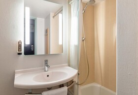 B&B Hôtel Lyon Saint Priest
