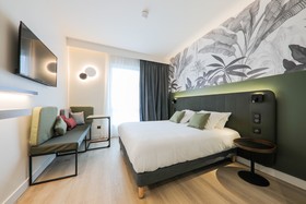 Hôtel Campanile Smart Lyon Est - Eurexpo Bron Aviation