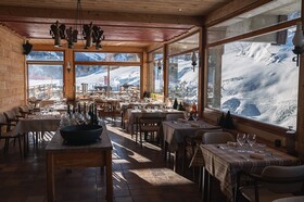 Hotel Les Cedres