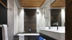 MGM Hôtels & Résidences - Hôtel Les Suites d'Alexane