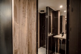 Rock Noir Spa
