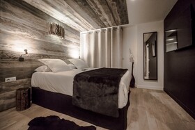 Rock Noir Spa