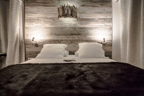 Rock Noir Spa