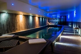 Rock Noir Spa