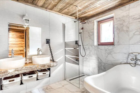 Chalet Raven