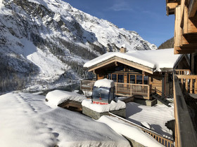 Chalet Raven