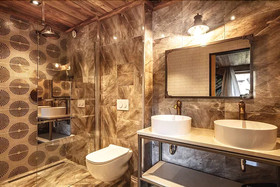 Chalet Raven
