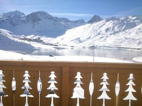Paquis Hotel