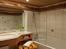 Paquis Hotel