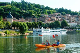 Kanopee Village de Trevoux Pitches