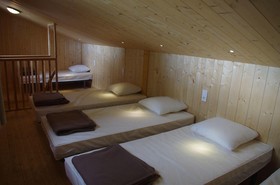 Kanopee Village de Trevoux Pitches