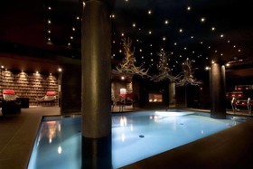 Avenue Lodge