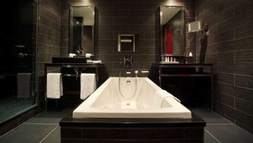 Avenue Lodge
