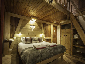 Chalet Bivouac by Chardons