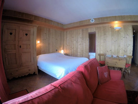 L'Isatis Hotel Chalet