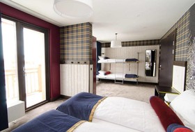 Langley Hotel Tango