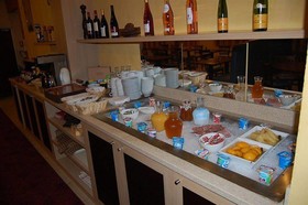 Lemand Hotel